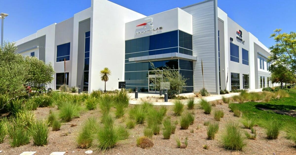 La Fuerza Espacial de EE. UU. otorga contratos por valor de 1.600 millones de dólares a constructores de satélites de South Bay