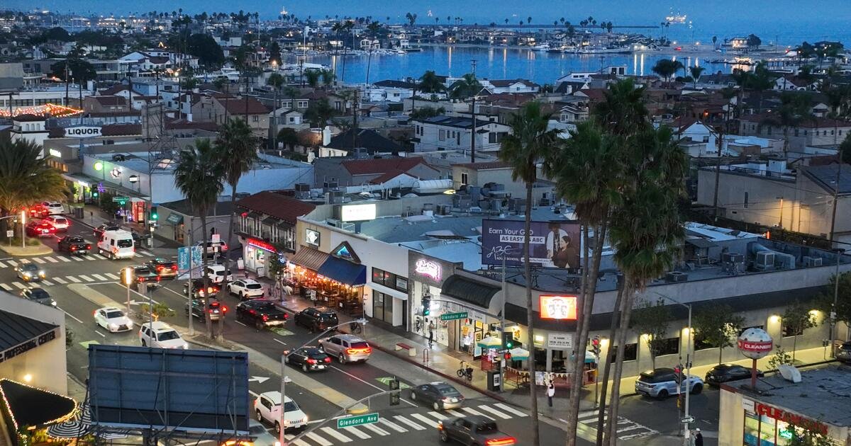 Crimen, borrachera y música callejera: los residentes dicen que Belmont Shore de Long Beach no es seguro