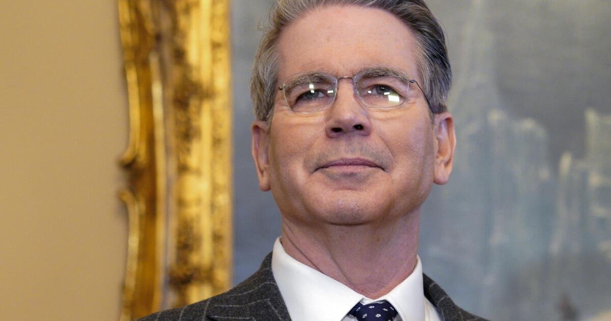 ¿Son 140.000 dólares realmente un ingreso de pobreza? Claramente no, pero el debate viral subraya la cuestión de la «asequibilidad»