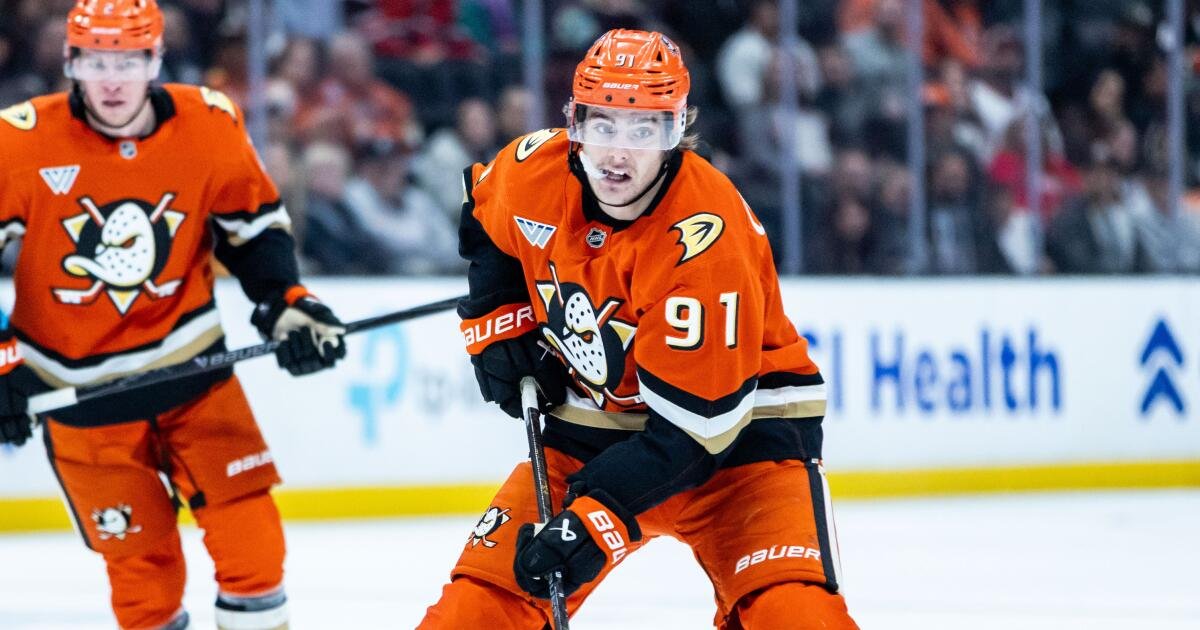 Leo Carlsson y Beckett Sennecke llevan a los Ducks a una gran victoria sobre los Blackhawks