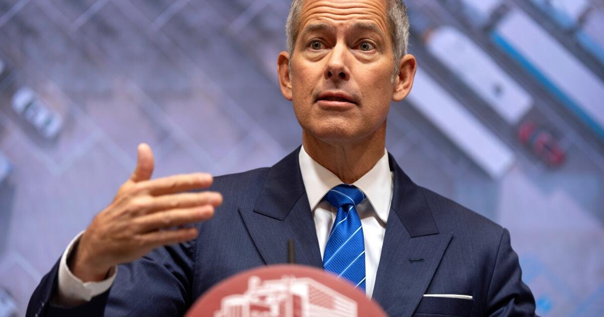 Nueva York es el cuarto estado demócrata objeto de medidas enérgicas contra las licencias de conducir comerciales de inmigrantes