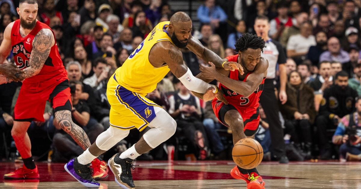 Se acaba la racha de LeBron James, pero los Lakers ganan