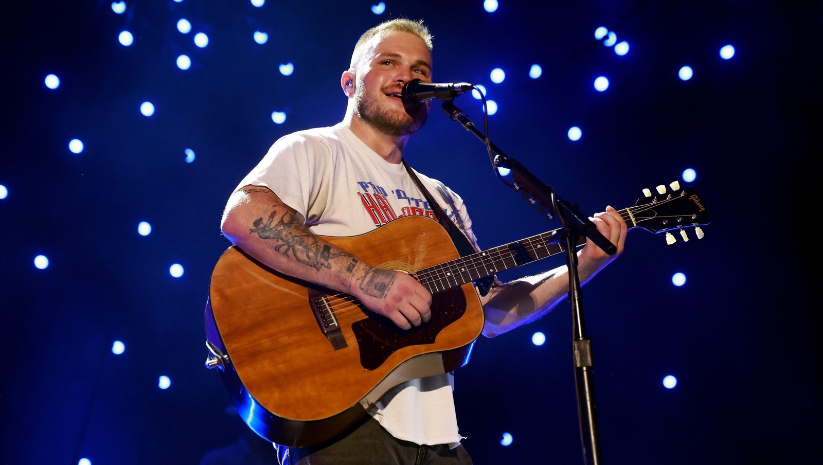 La novia de Zach Bryan: todo sobre sus ex novias y su esposa Samantha Leonard