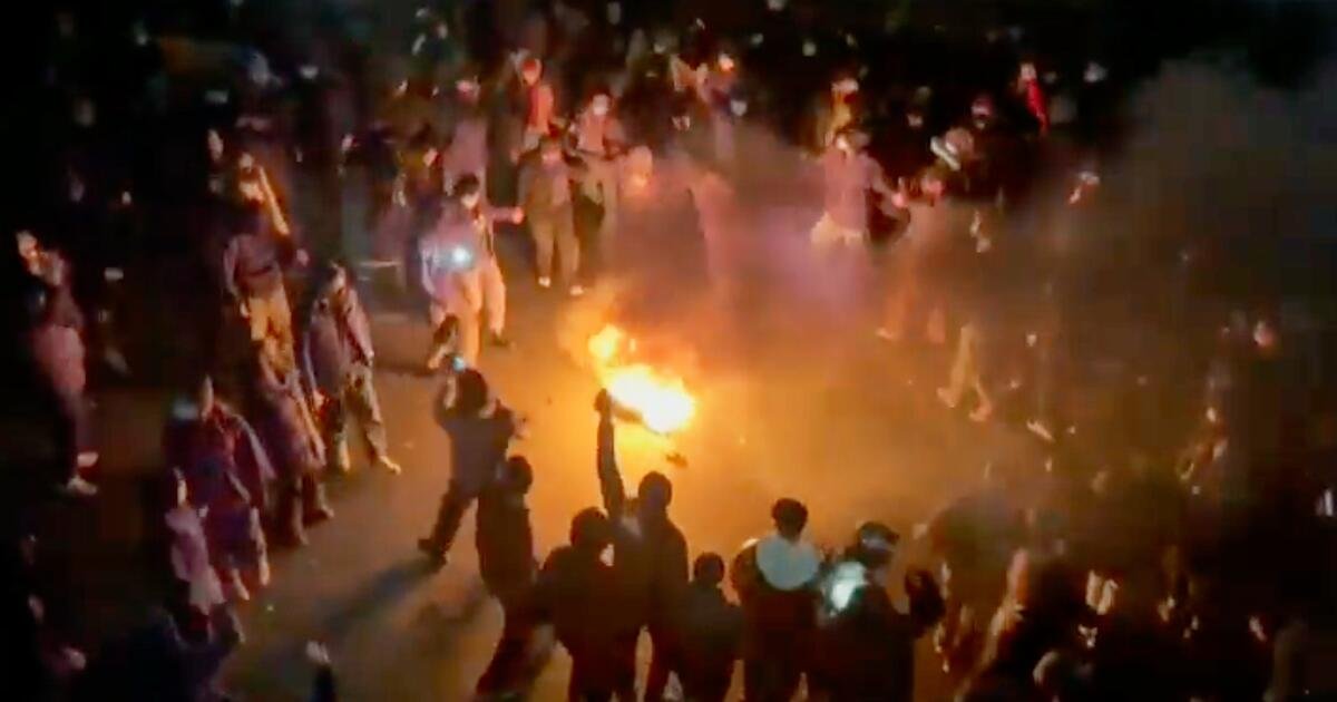 Irán anuncia juicios y ejecuciones rápidos para los manifestantes mientras el número de muertos por represión supera los 2.500