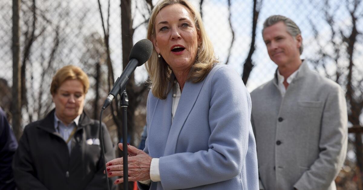 Un memorando filtrado revela que California debatió reducir las pruebas de suelo en caso de incendios forestales antes de la salida del jefe de desastres