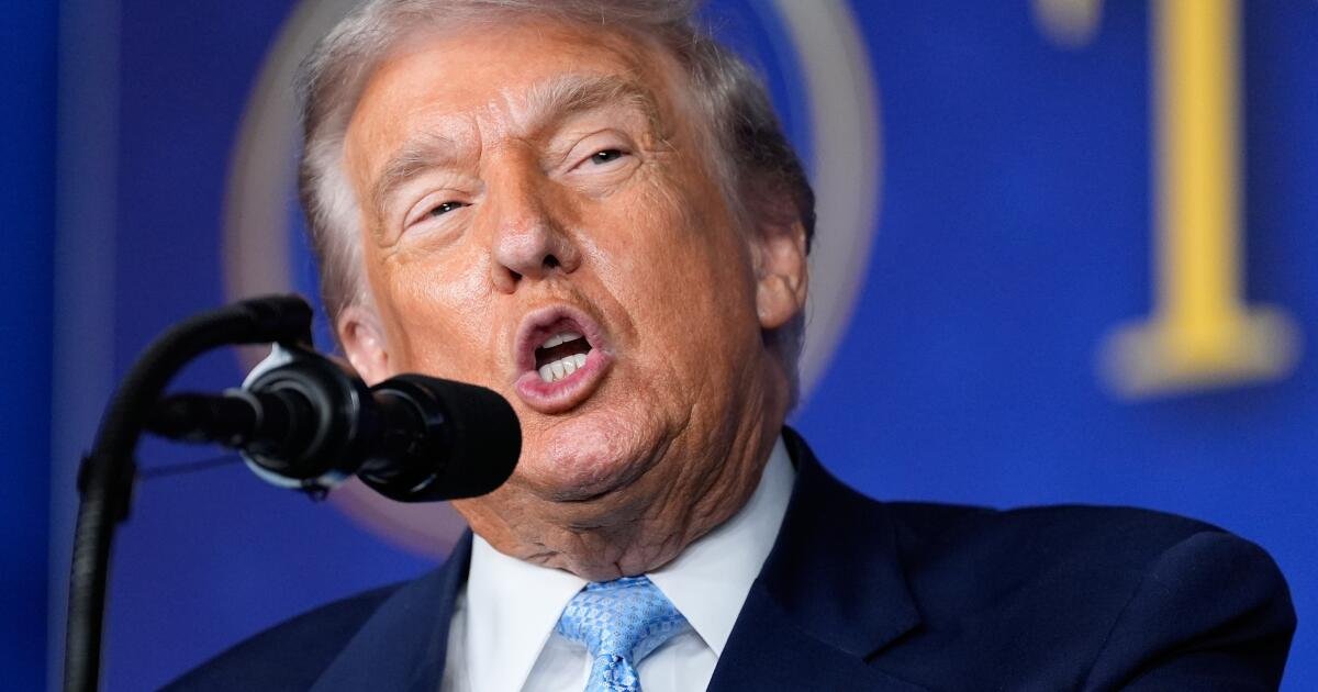 Juez federal bloquea la congelación de 10 mil millones de dólares en fondos para cuidado infantil por parte de la administración Trump